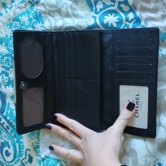 Brand new black wallet - Picture 2 of 3